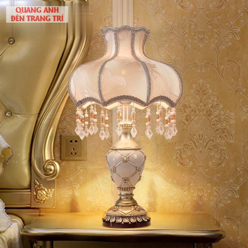 den-ban-trang-tri-106653